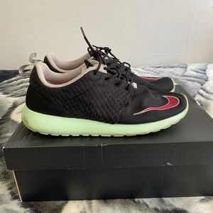Nike Roshe Run FB “Yezzy” size 10